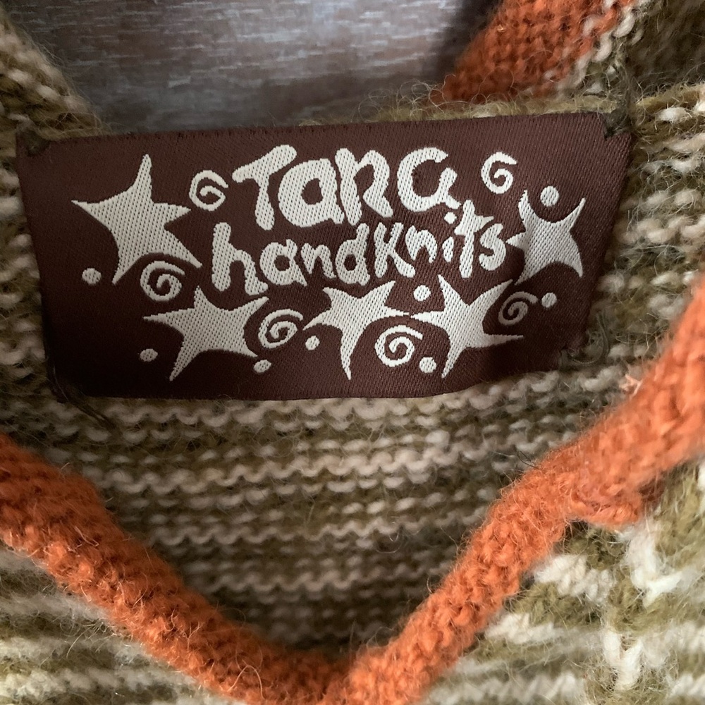 Tara Handknits pull over sweater with hood. - Picture 3 of 6